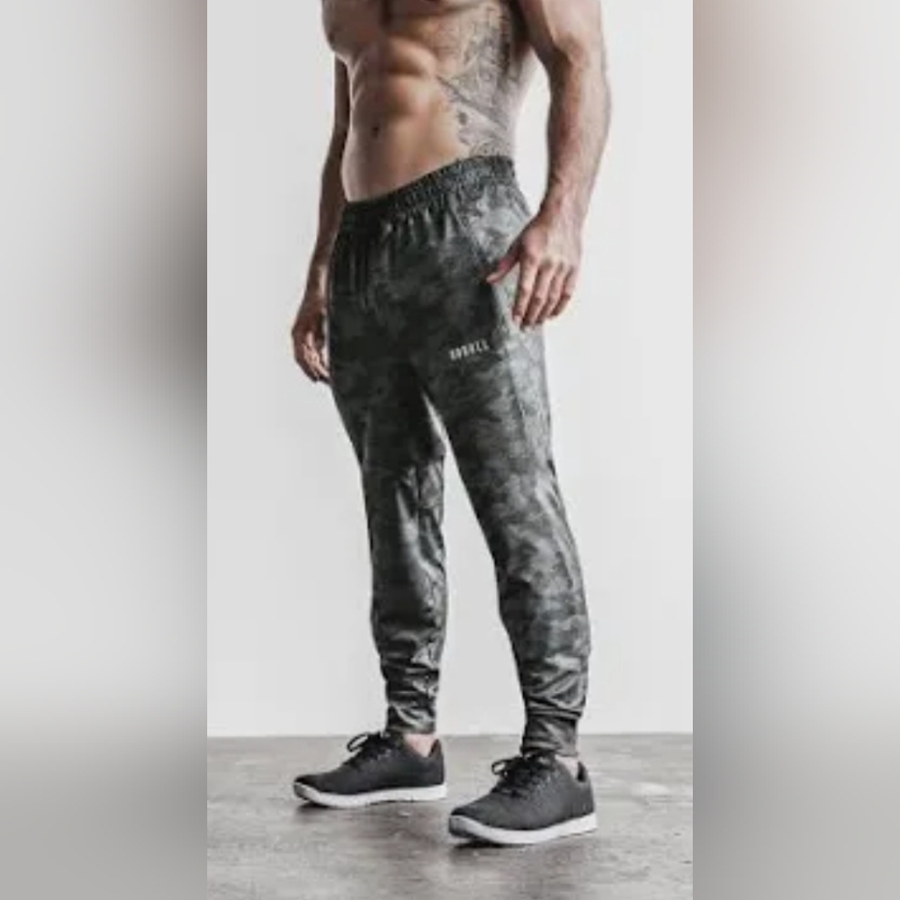 Men's NOBULL Camo Joggers Small New Discontinued!!